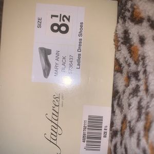 Ladies Black dress shoes